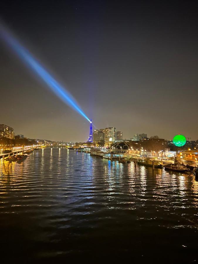 Super Appartement Refait A Neuf Beaucoup De Charme Boulogne-Billancourt Luaran gambar