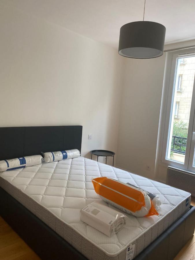 Super Appartement Refait A Neuf Beaucoup De Charme Boulogne-Billancourt Luaran gambar