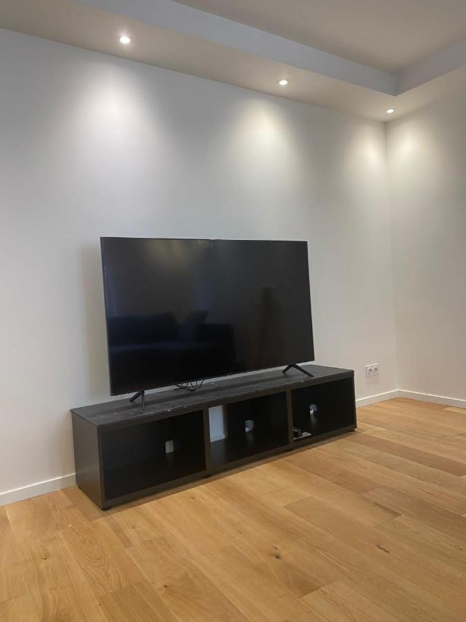 Super Appartement Refait A Neuf Beaucoup De Charme Boulogne-Billancourt Luaran gambar