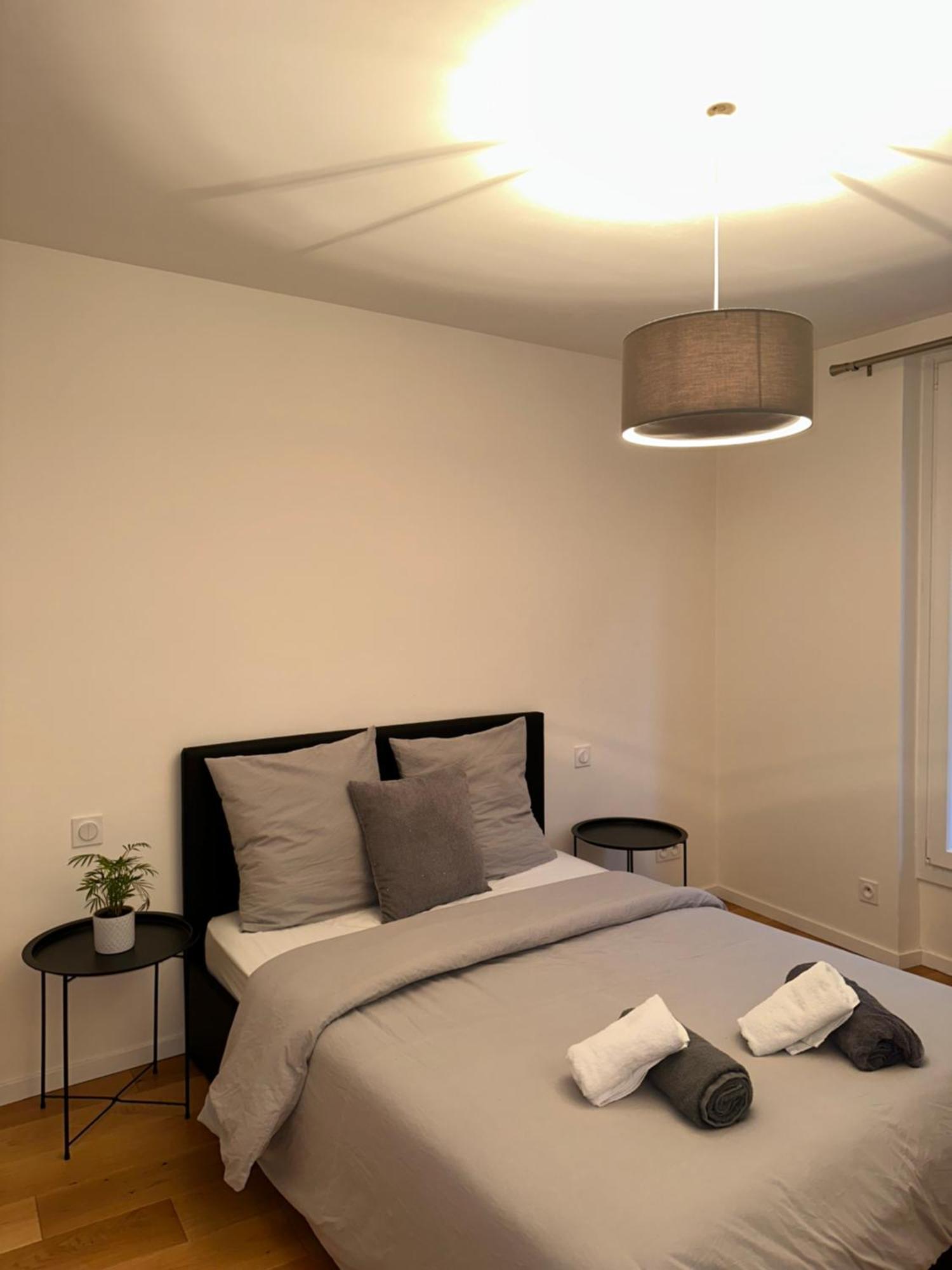 Super Appartement Refait A Neuf Beaucoup De Charme Boulogne-Billancourt Luaran gambar